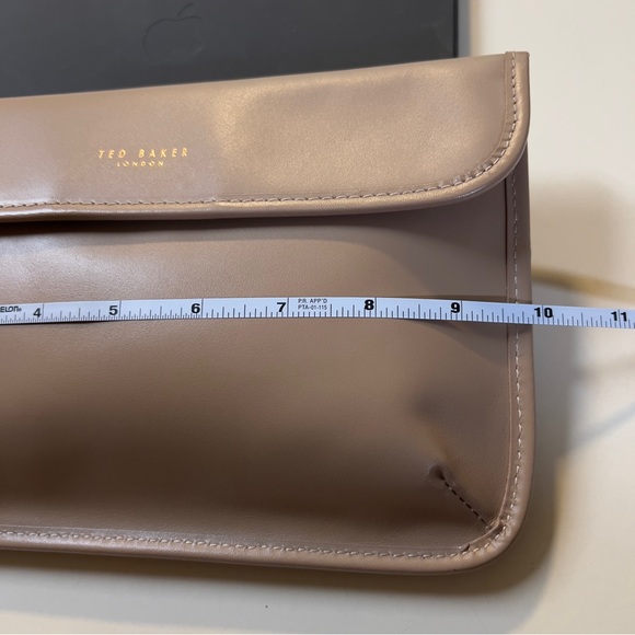 TED BAKER LONDON Women Tan Leather Magnetic Closure Minimalist Pouch Clutch NWOT - Picture 8 of 11